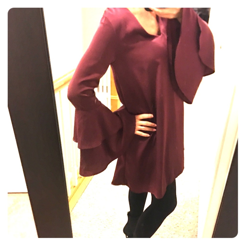 Lulu’s Burgandy Shift  Dress w/ Bell Sleeves (S)